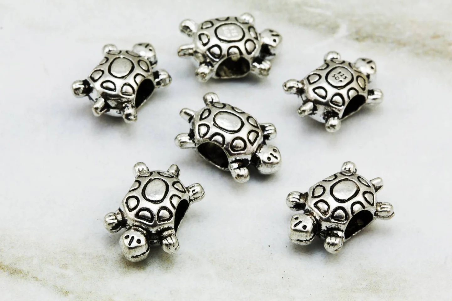 metal-silver-turtle-jewelry-charms.