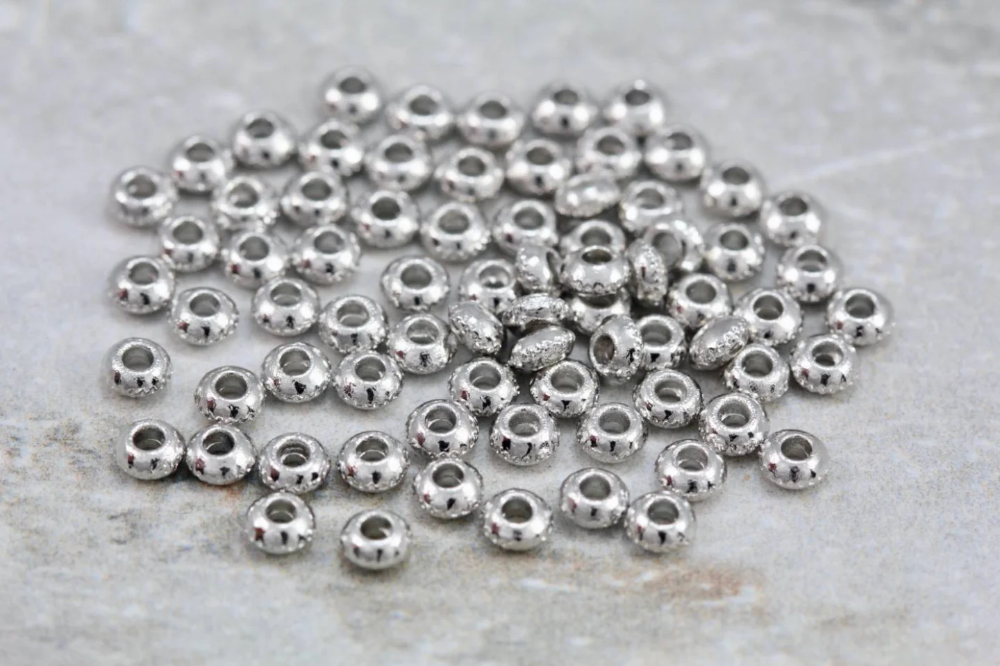 silver-tiny-rondelle-spacer-beads.