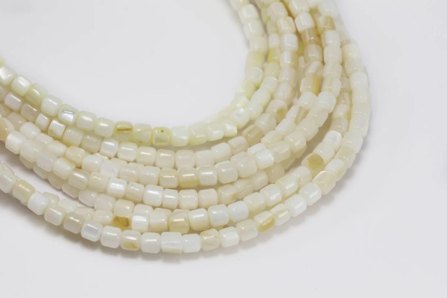 3mm-barrel-white-shell-beads.