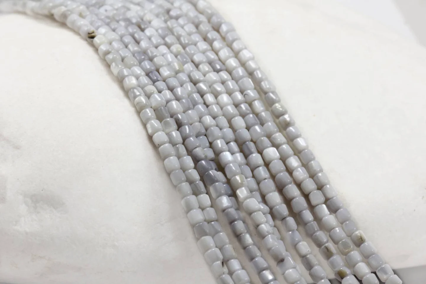 3mm-grey-shell-beads.