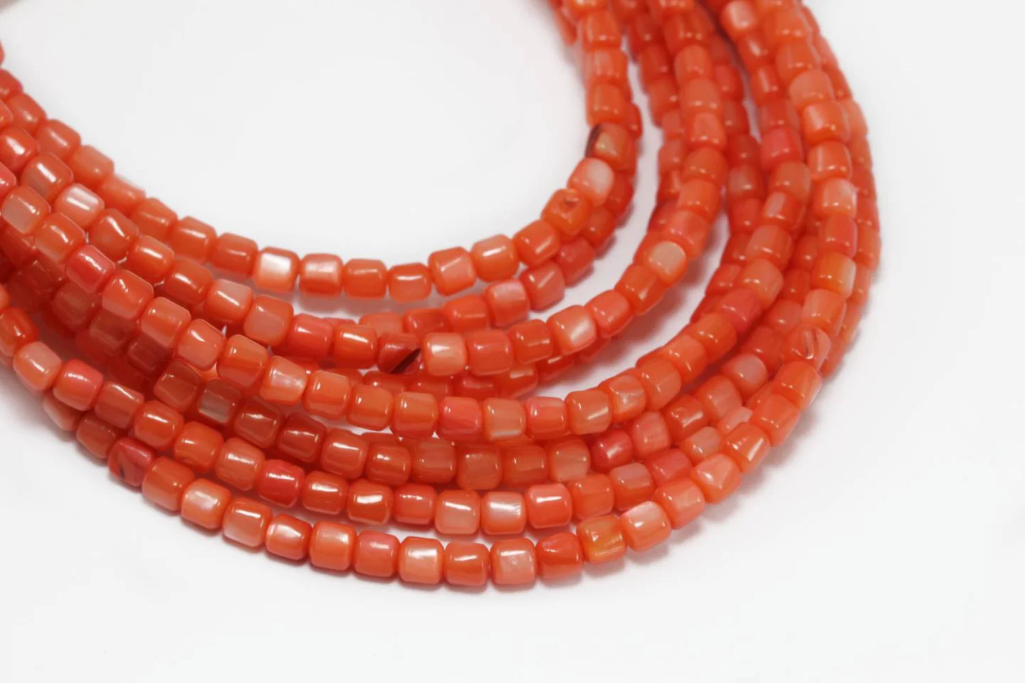 wholesale-diy-shell-beads.