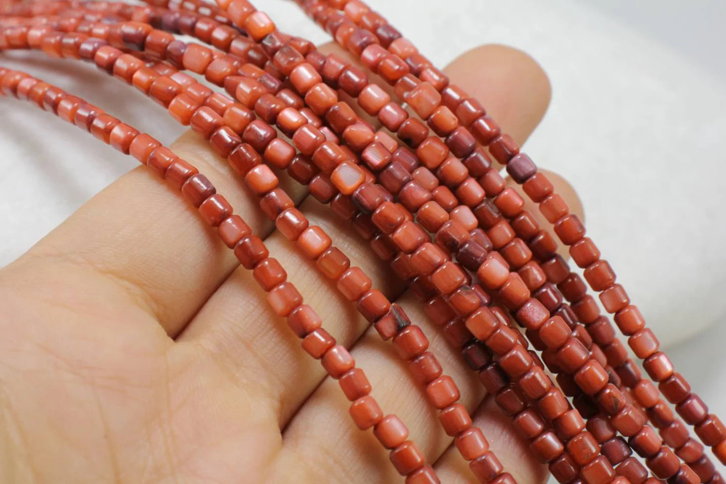 3mm-maroon-shell-beads.