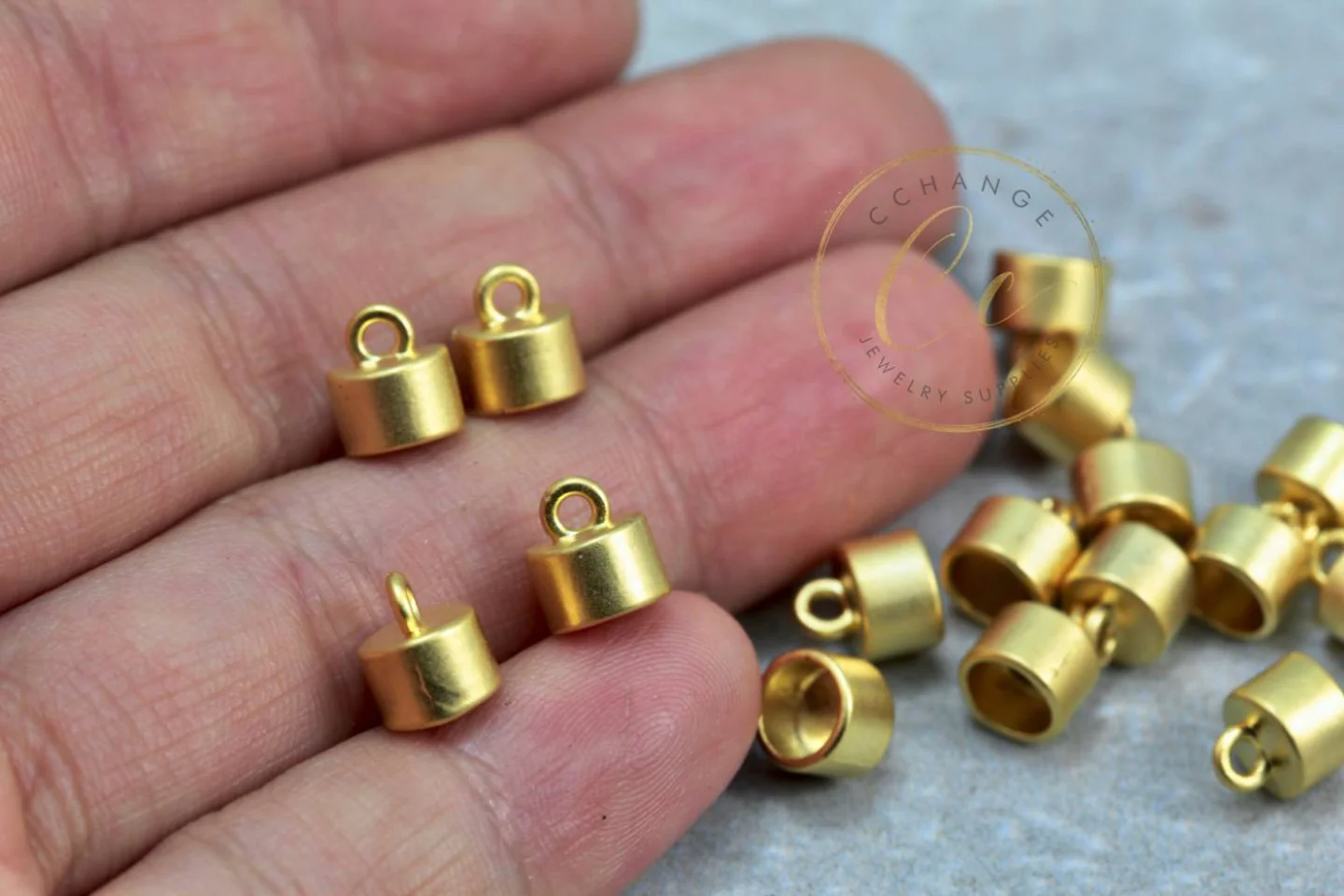 gold-metal-round-end-cap-findings.