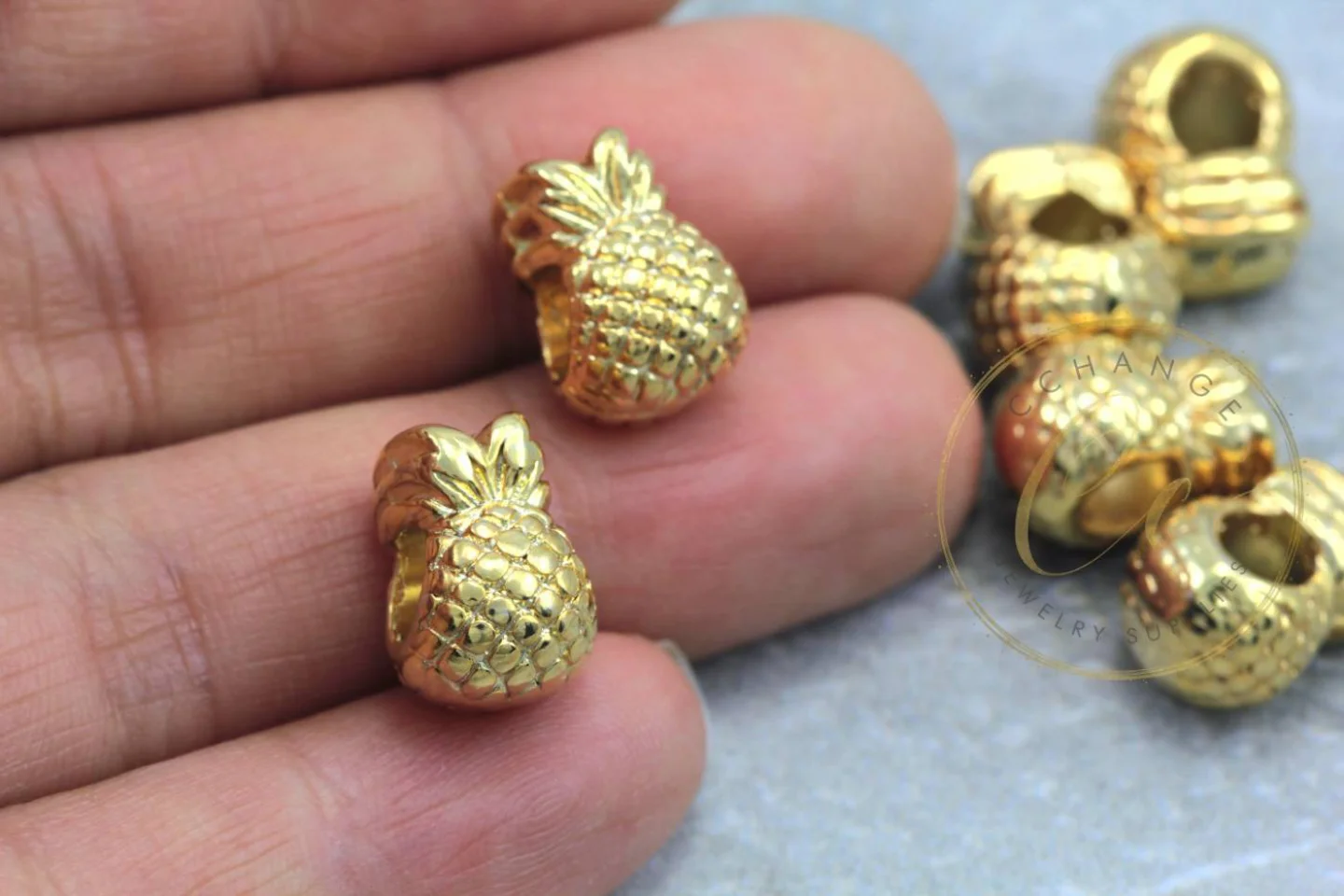 metal-jewelry-pineapple-charms.