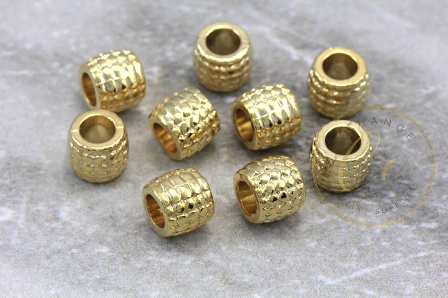 gold-plated-metal-barrel-charms.