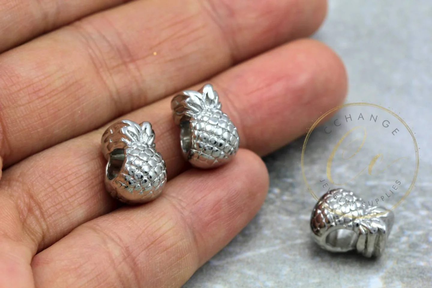 jewelry-silver-pineapple-bead-charms.