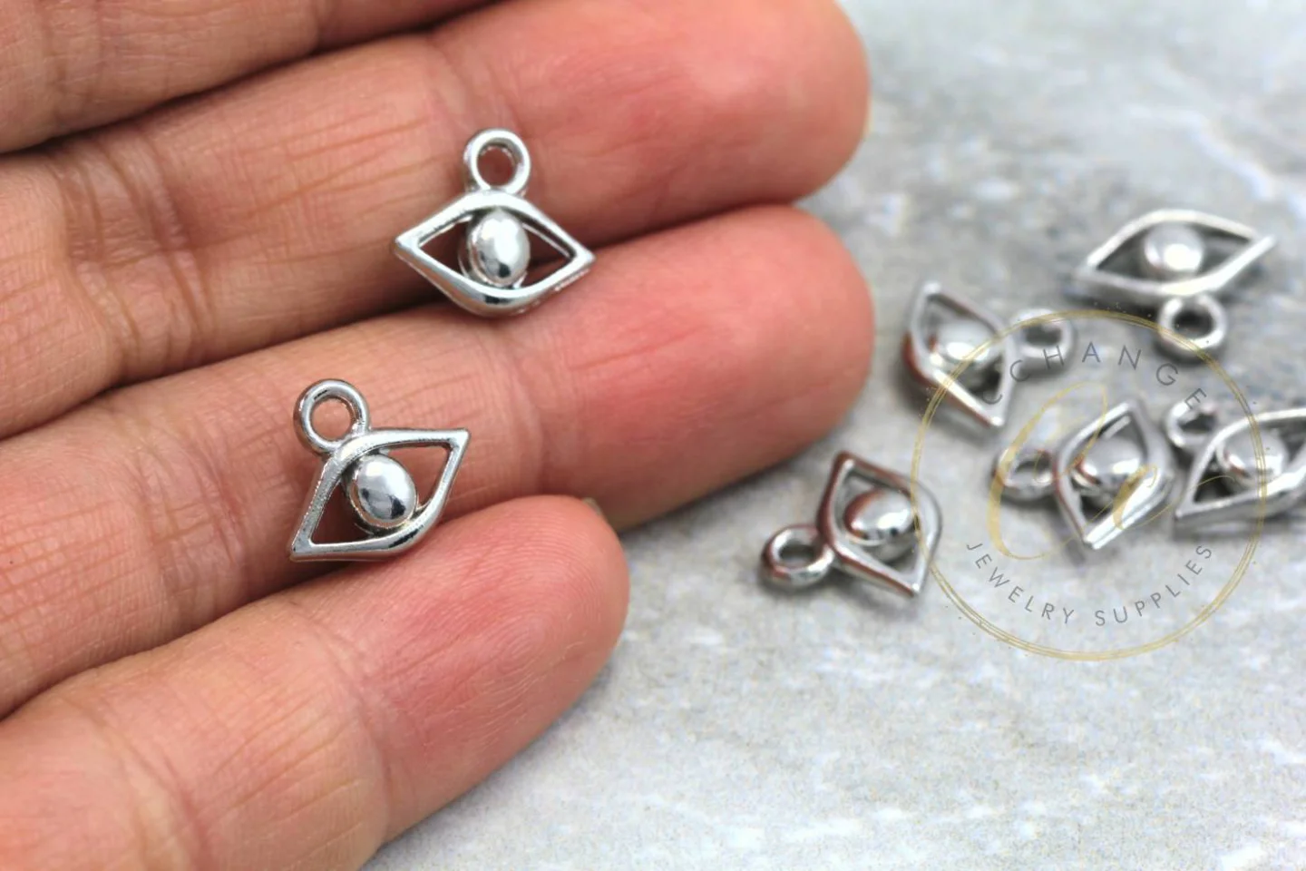 jewelry-silver-mini-eye-pendant-charms.