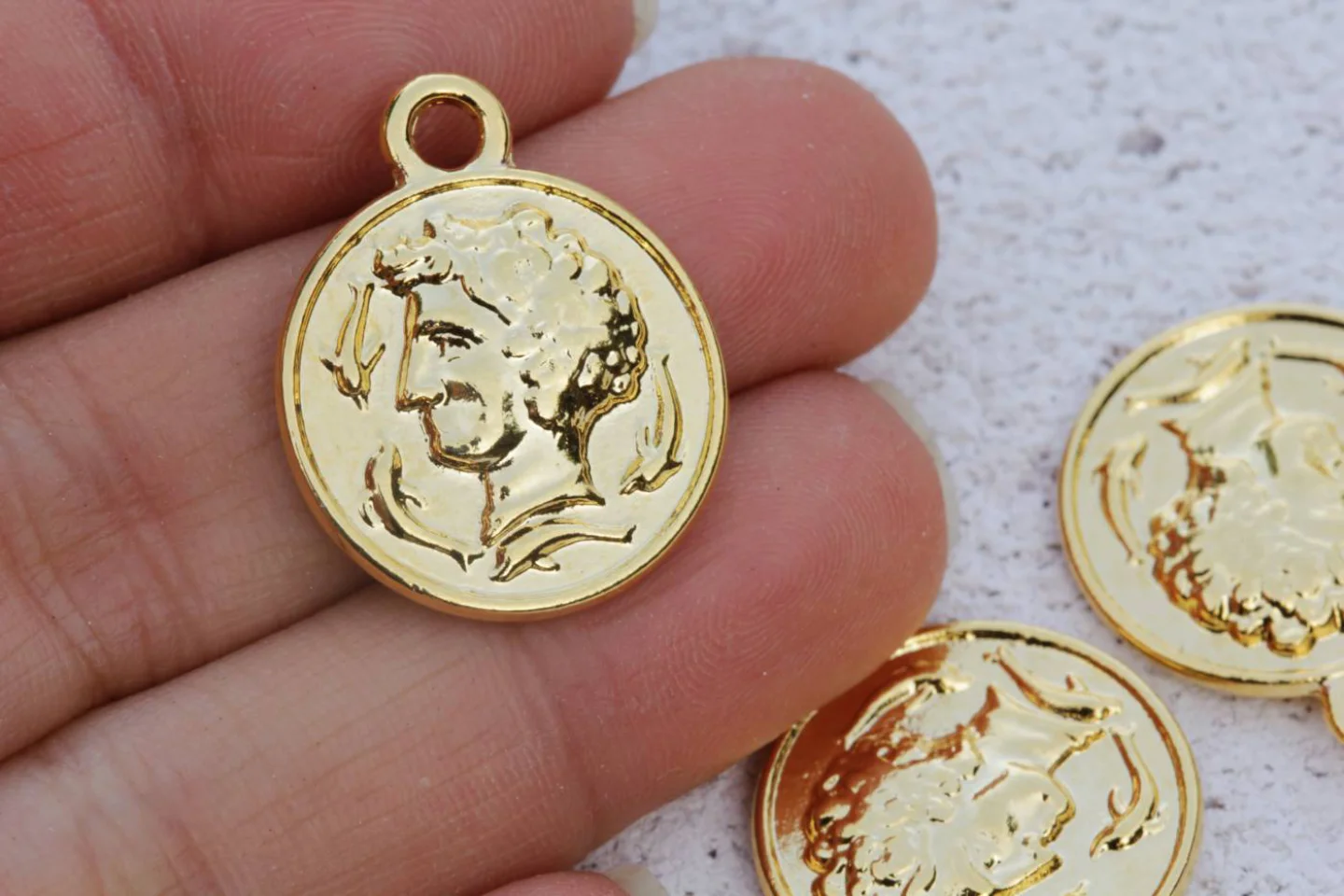 gold-plated-old-coin-jewelry-pendants.