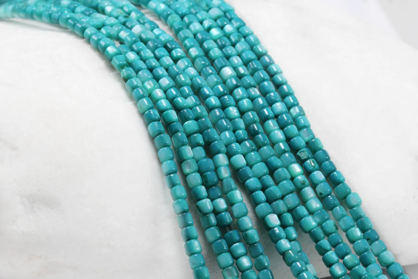 3mm-emerald-green-shell-beads.