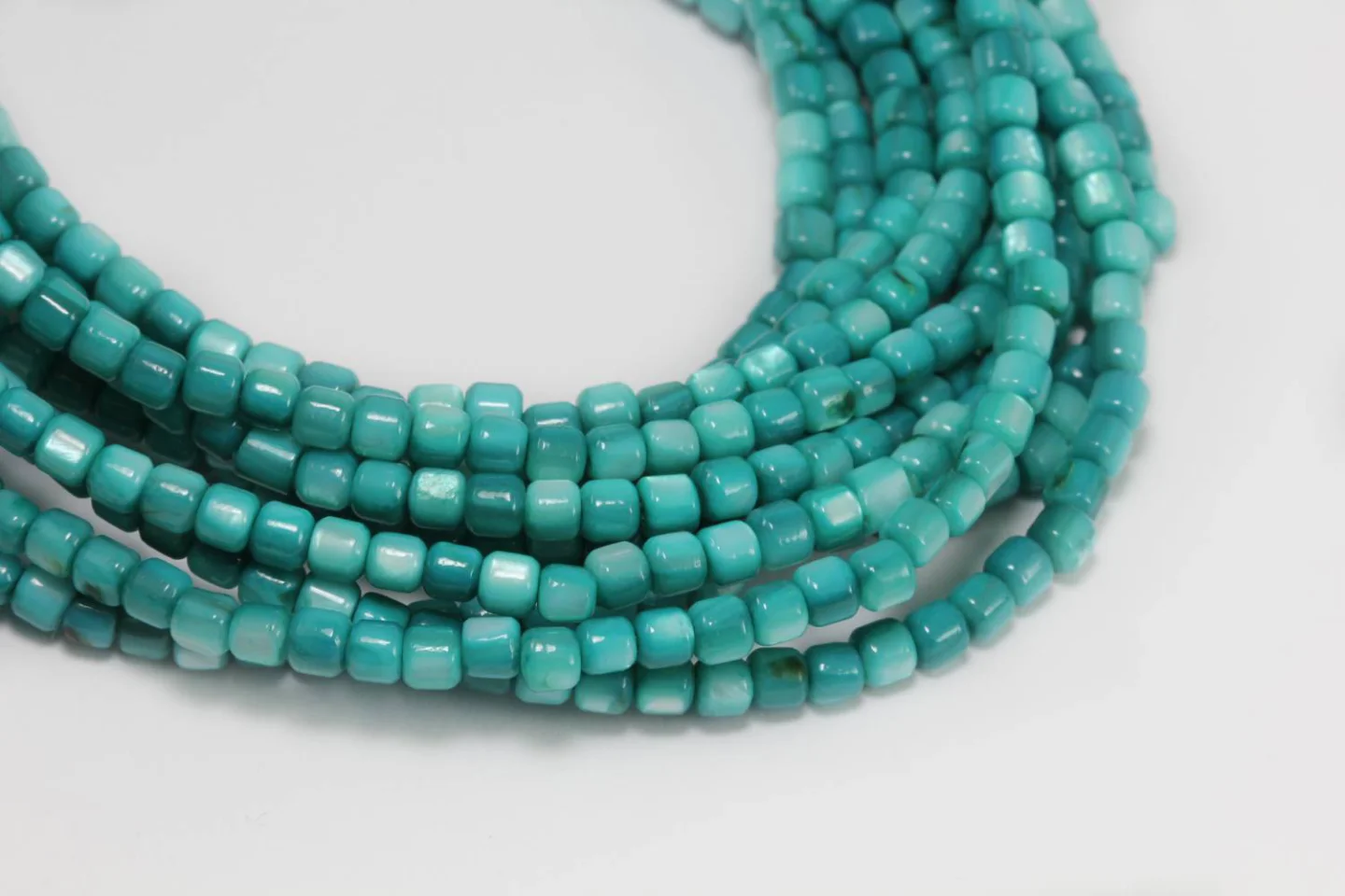 emerald-green-mini-shell-bead-strand.