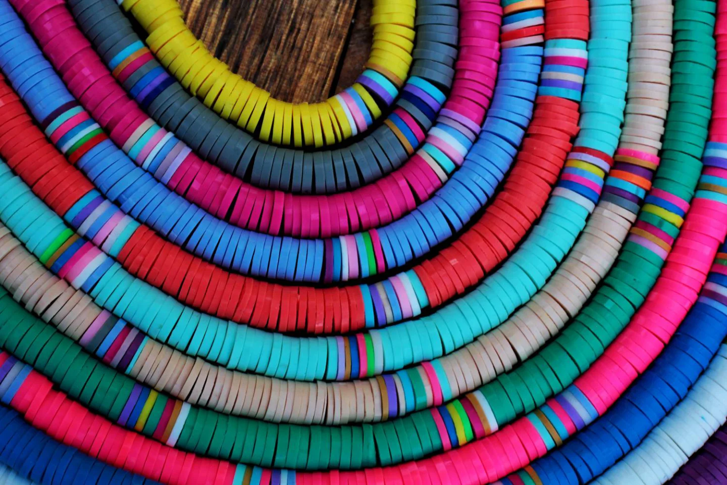 african-vinyl-disc-record-beads-necklace.