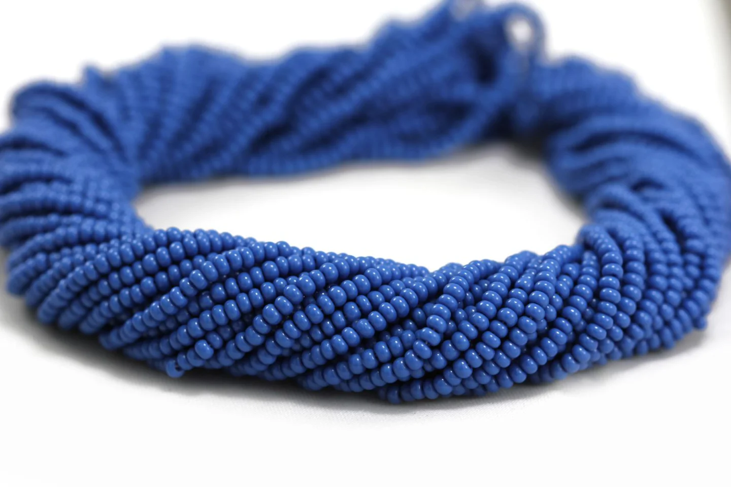 dark-blue-czech-seed-beads-hank-33210.