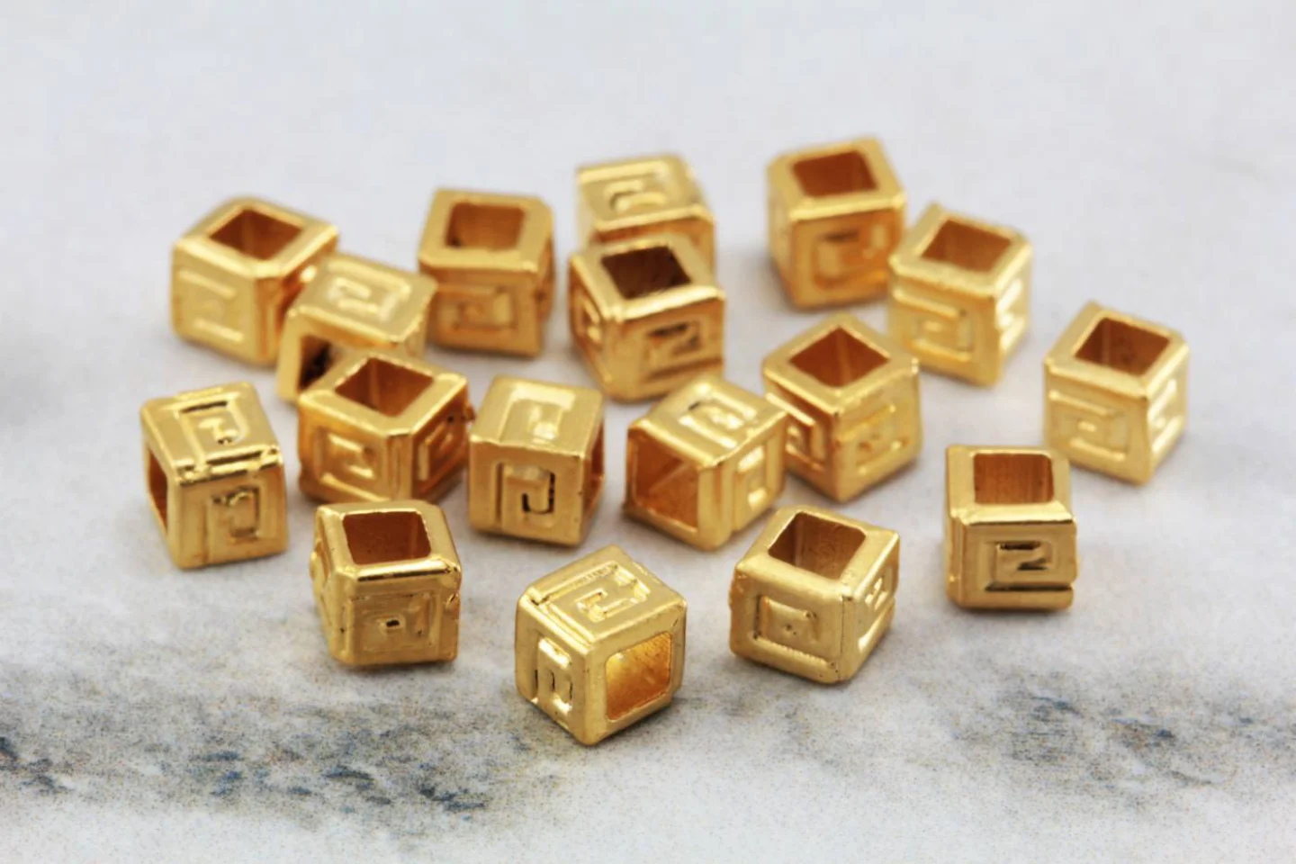 4mm-mini-gold-cube-spacer-bead-findings.