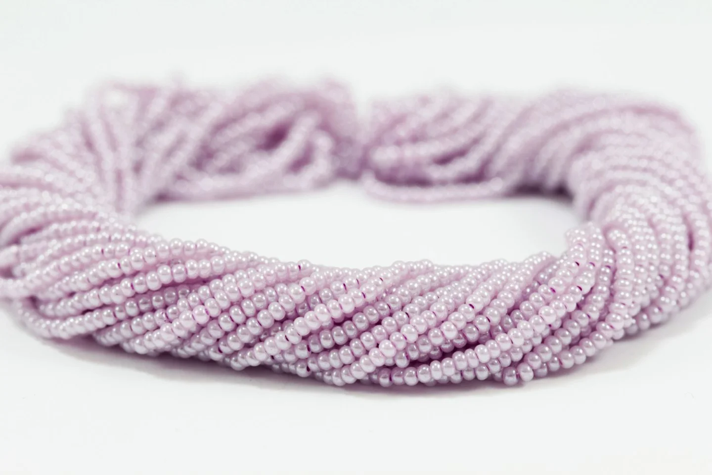 lavender-pink-czech-seed-bead-size-11.