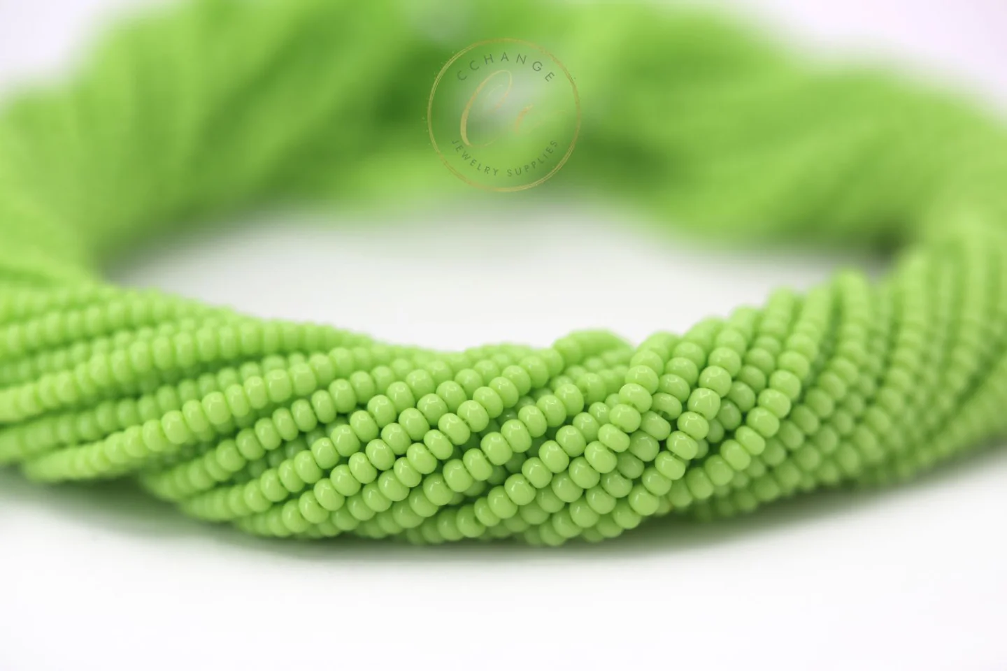green-preciosa-rocailles-seed-bead-53410.