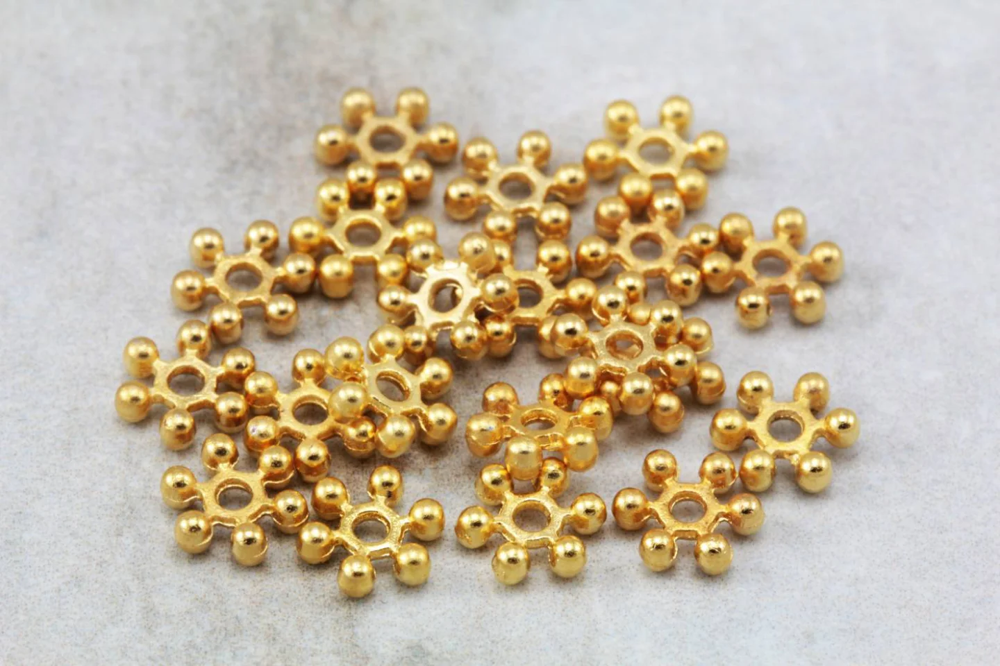 gold-snowflake-shape-rondell-spacer-bead.