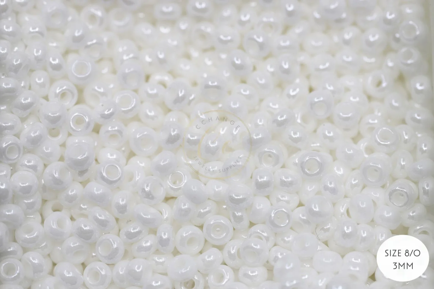 glossy-white-czech-seed-bead-46102.