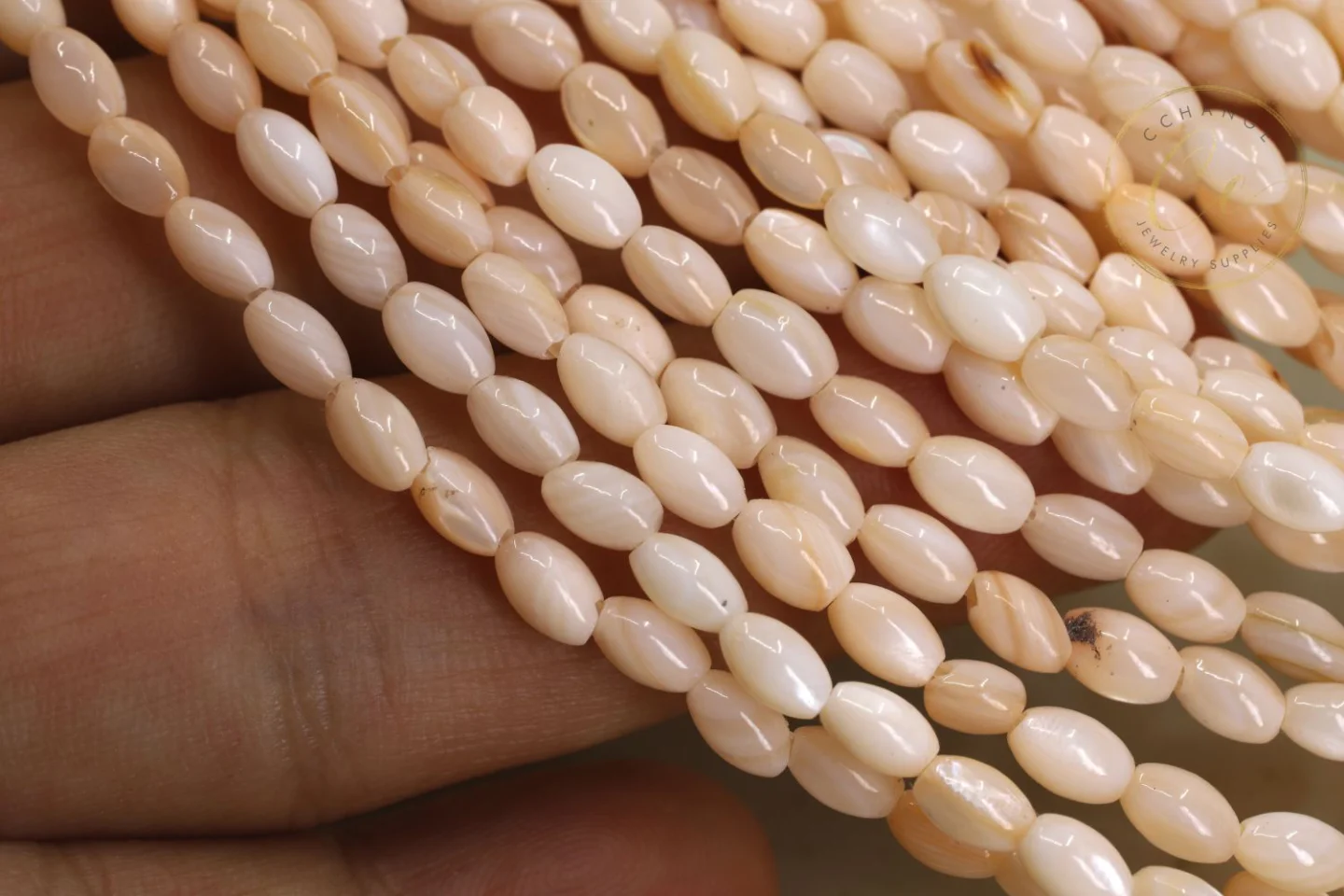 mini-oval-rice-mop-shell-bead.