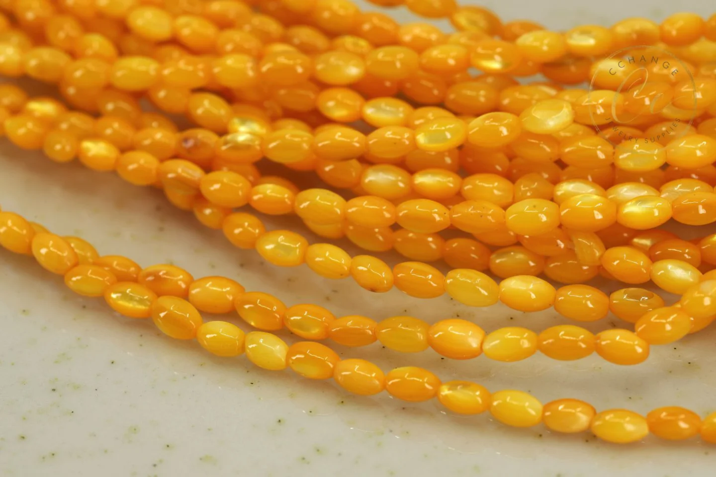3mm-orange-rice-shell-mop-beads.