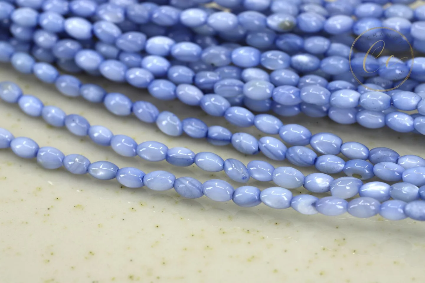 3mm-lilac-blue-rice-shell-mop-beads.