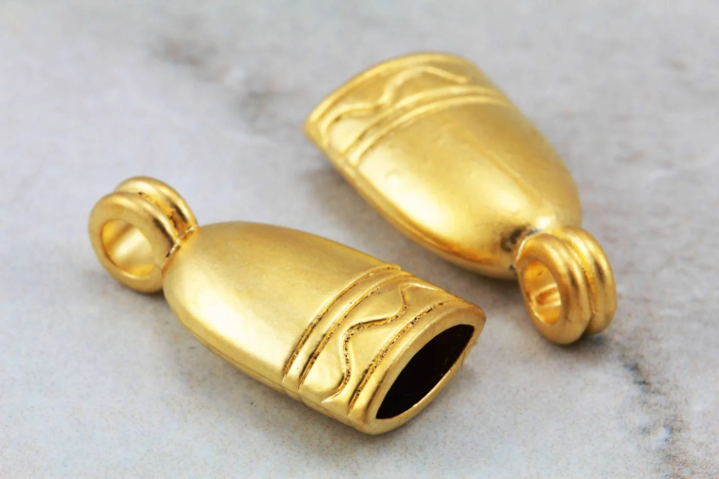 gold-metal-oval-end-cap-findings.