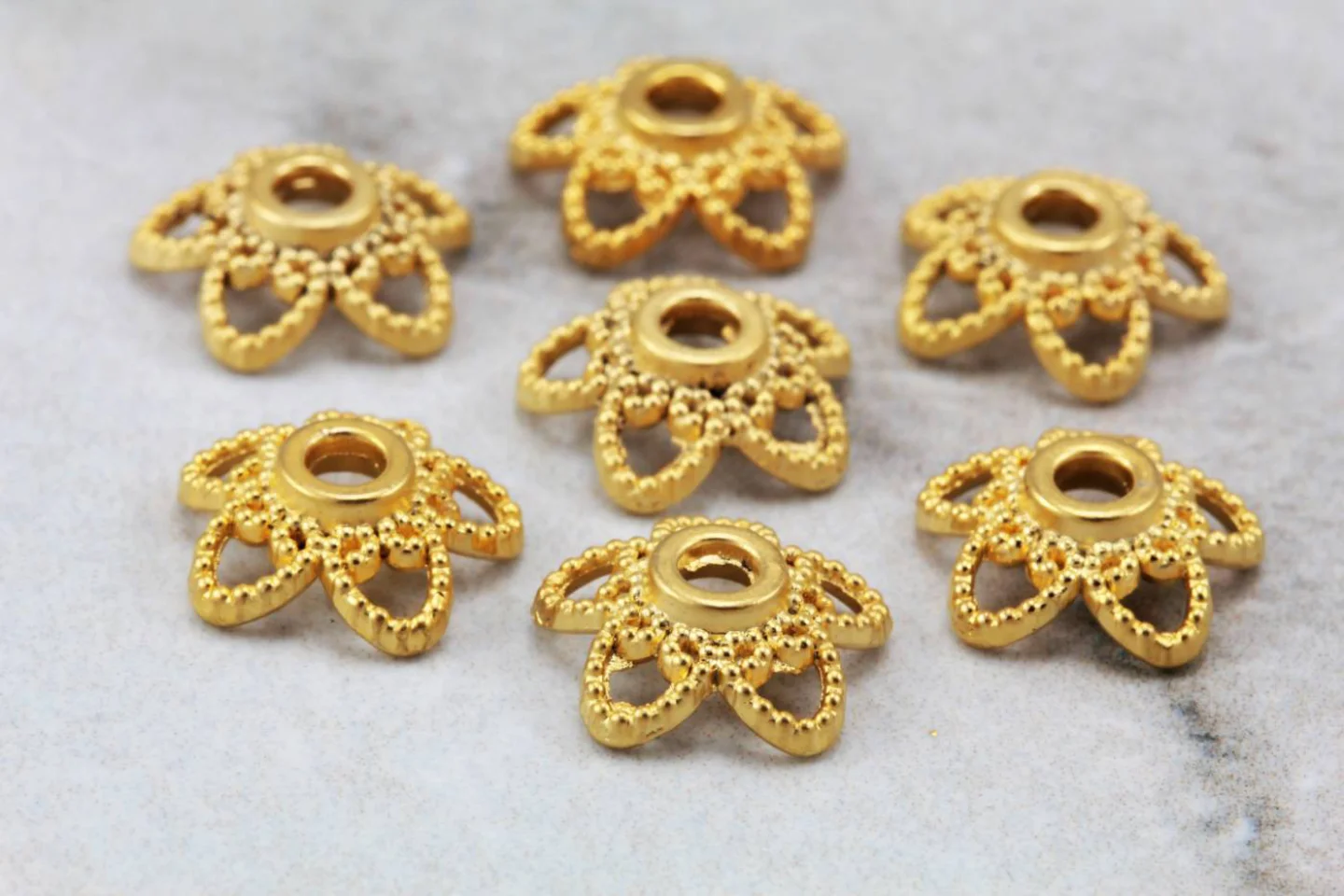 gold-plated-metal-star-shape-bead-caps.