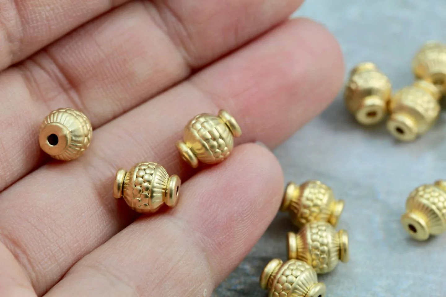 gold-metal-round-ball-spacer-beads.