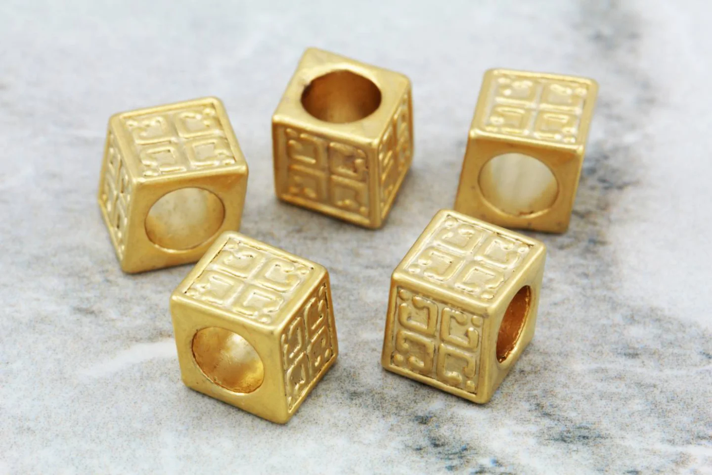 gold-plated-metal-cube-big-hole-charms.