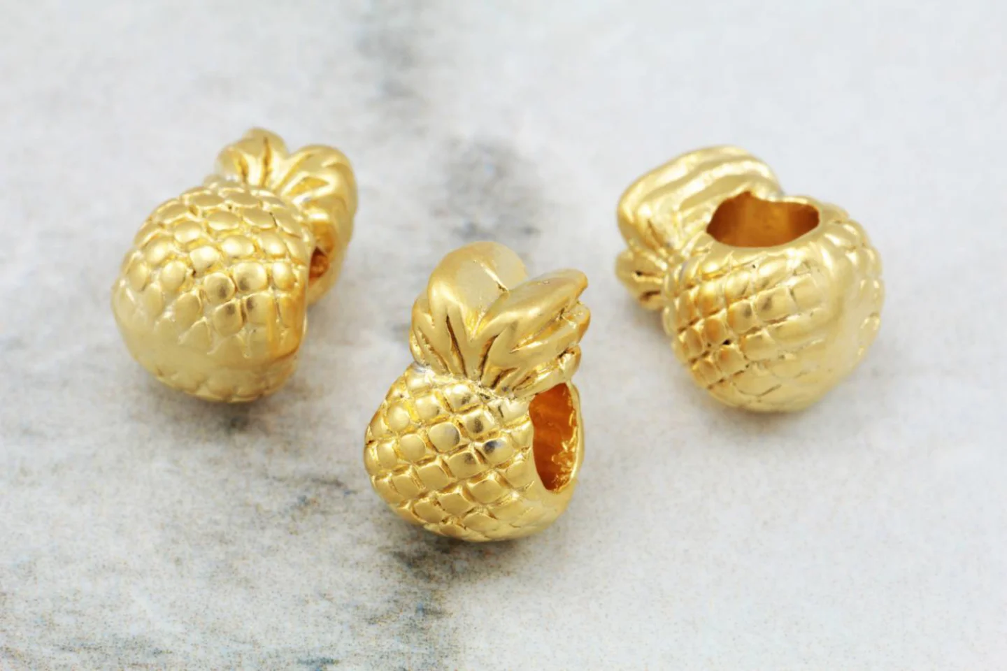 gold-plated-pineapple-pendant-charms.
