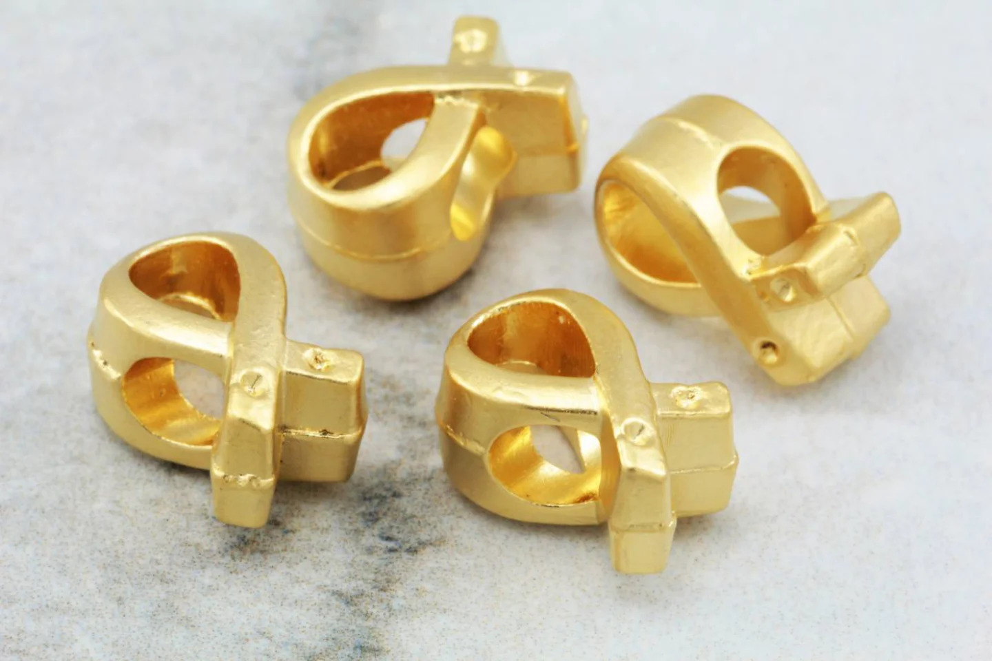 matte-gold-plated-metal-bow-charm-supply.