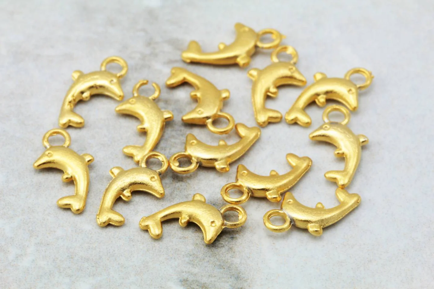 gold-plate-mini-dolphin-pendant-charm.