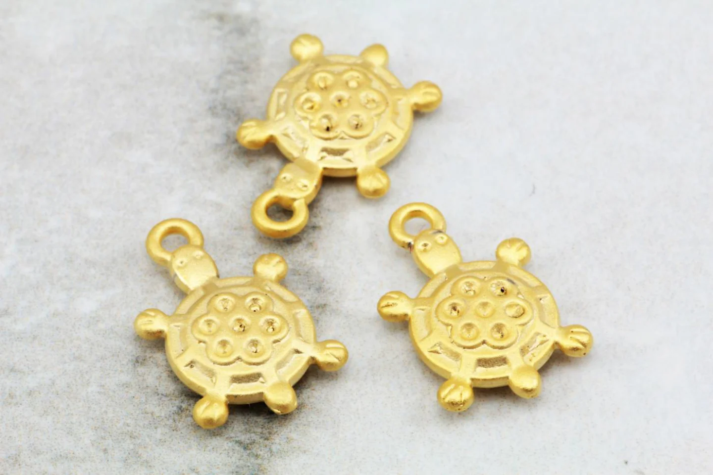 gold-plated-turtle-pendant-findings.