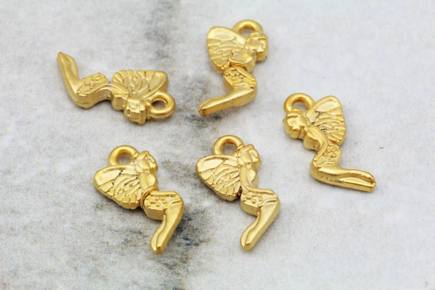 metal-gold-plated-angel-jewelry-pendants.
