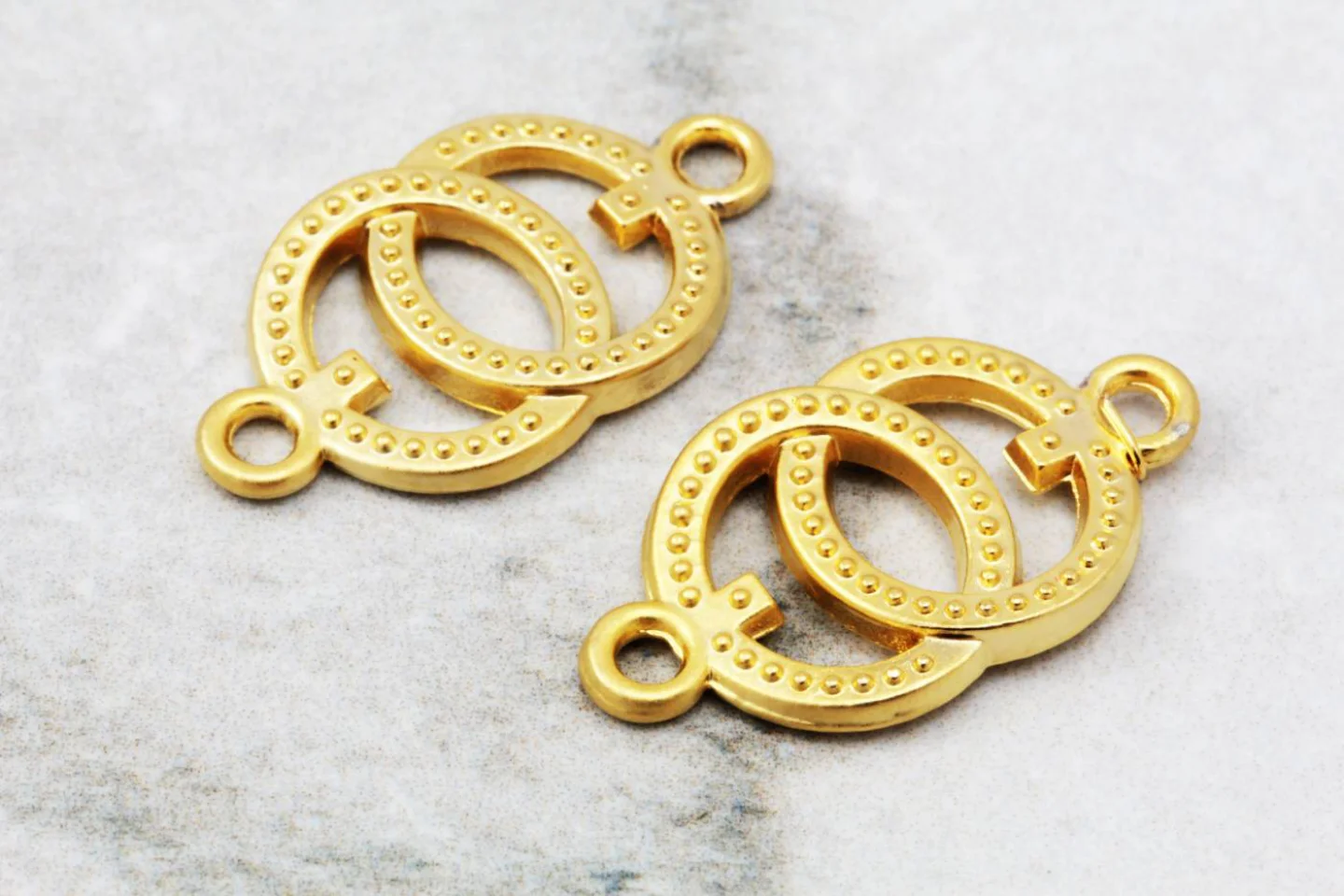 gold-plated-metal-double-circle-charms.