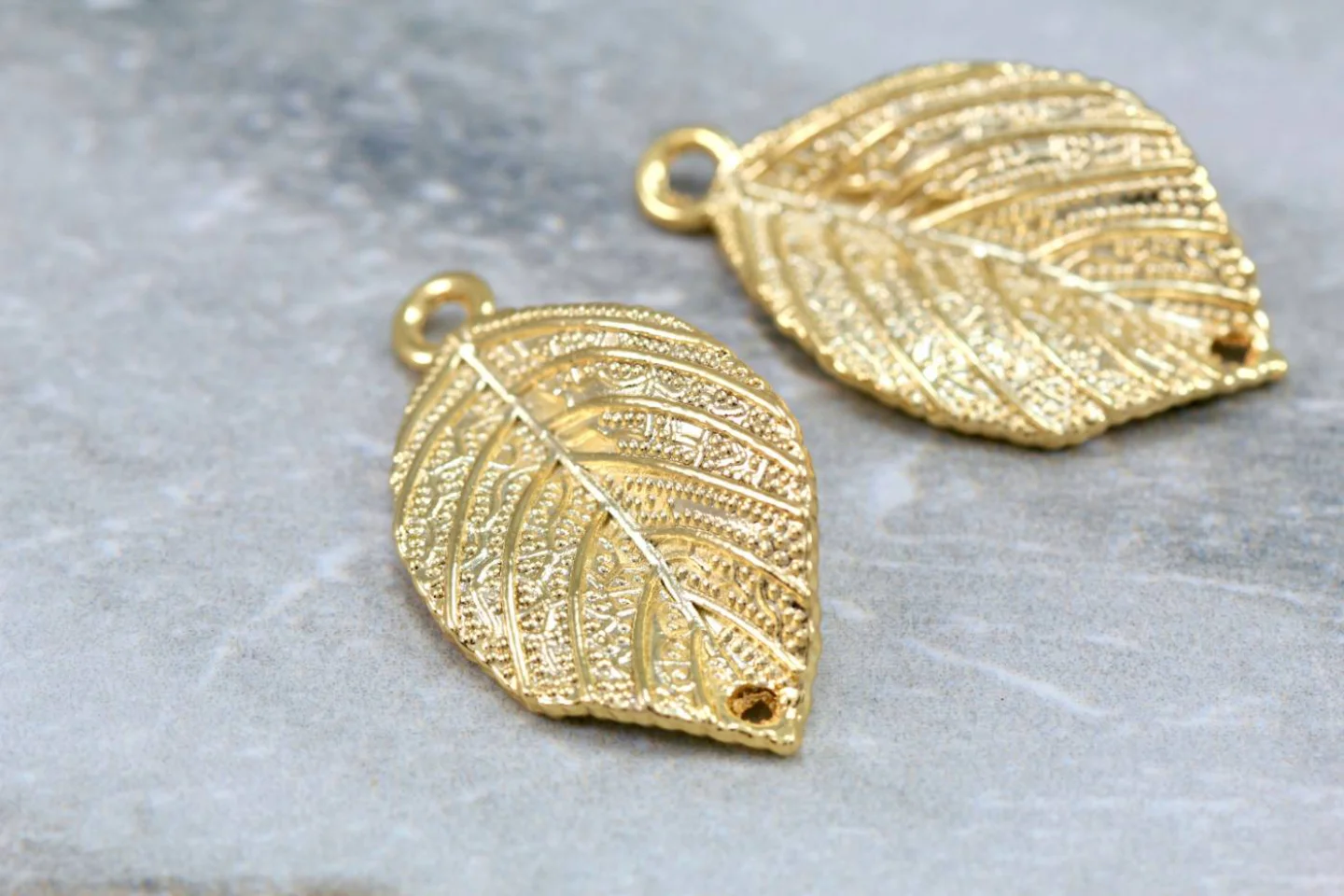 gold-plated-metal-jewelry-charms.