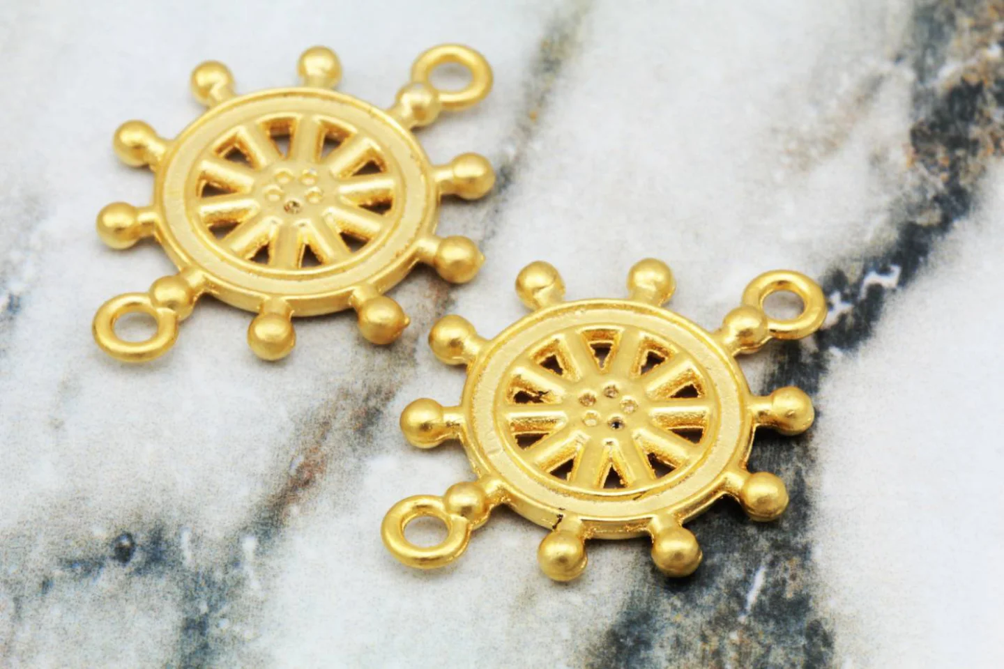 gold-plated-wheel-nautical-pendant-charm.