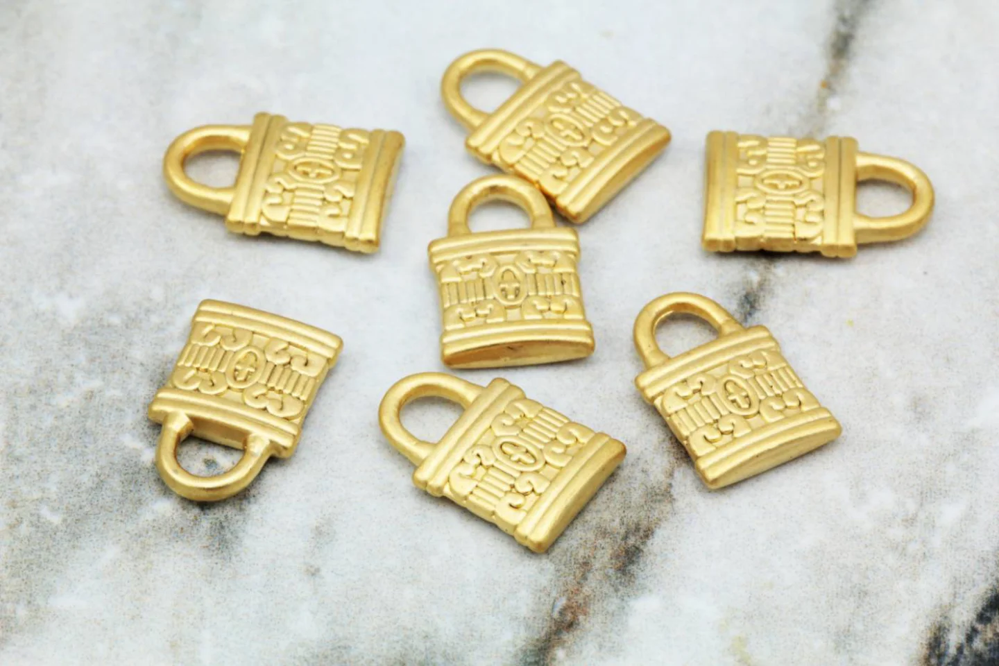 gold-plated-small-lock-pendant-findings.