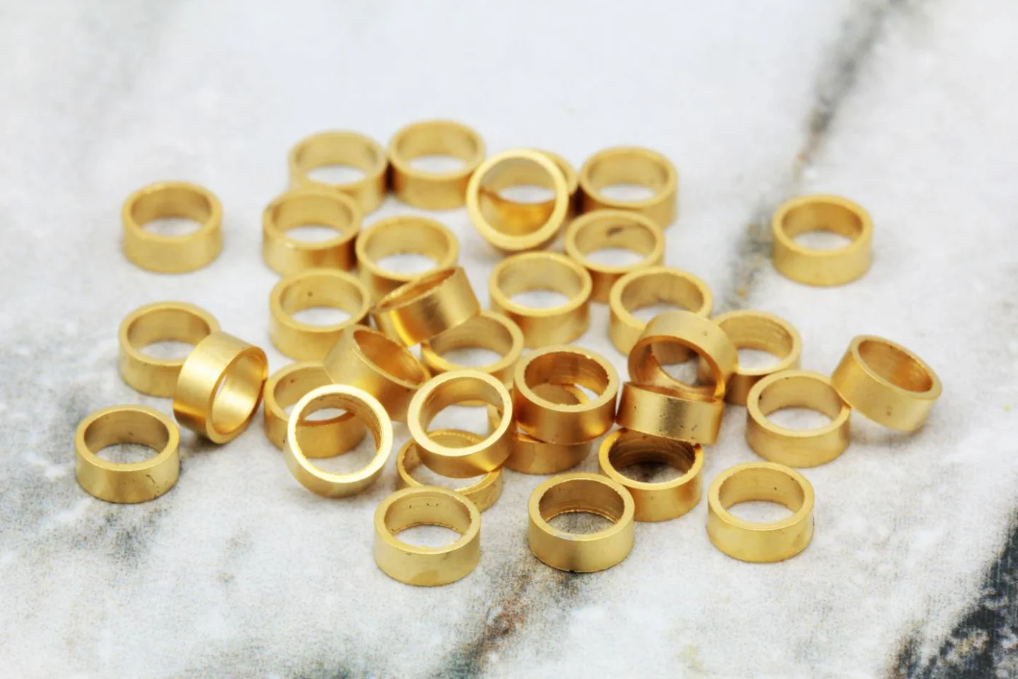 gold-plated-brass-ring-spacer-beads.