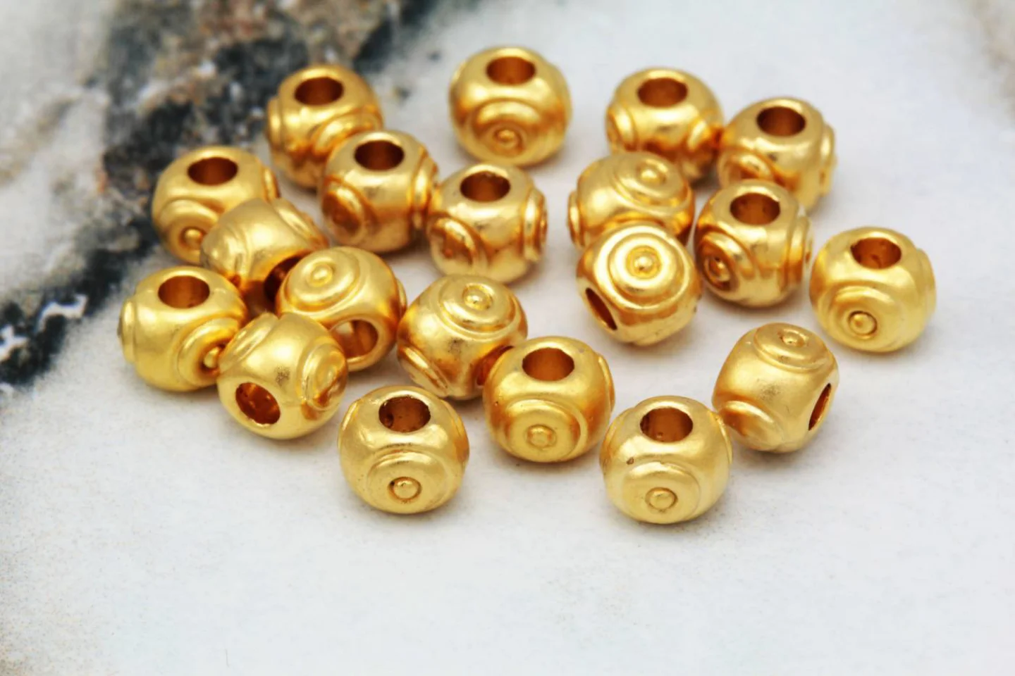 gold-plate-round-ball-spacer-metal-beads.