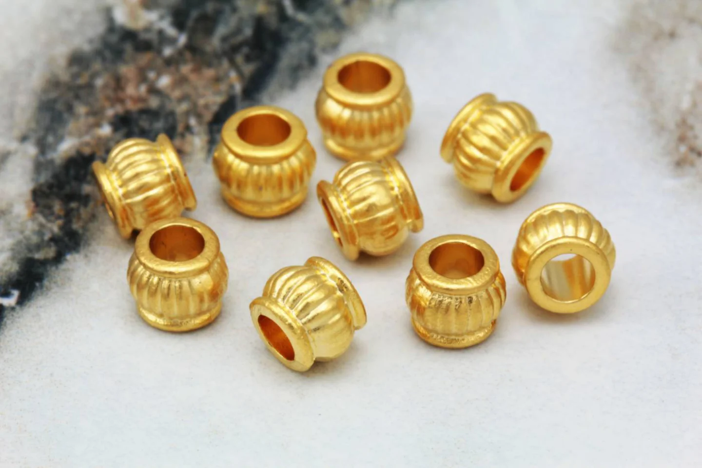 gold-plate-metal-small-barrel-spacers.