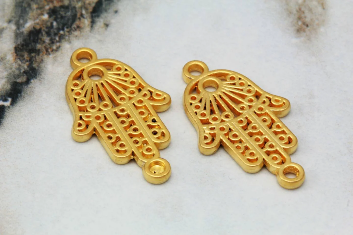 gold-metal-hand-of-fatima-pendant-charms.