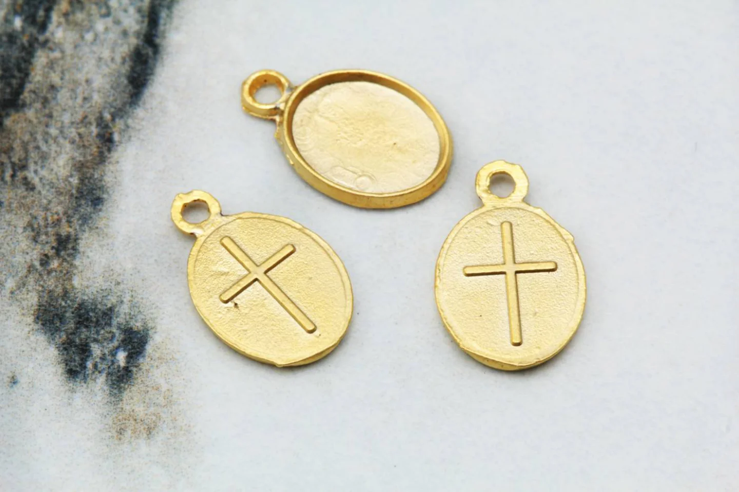 mini-cross-jewelry-pendant.