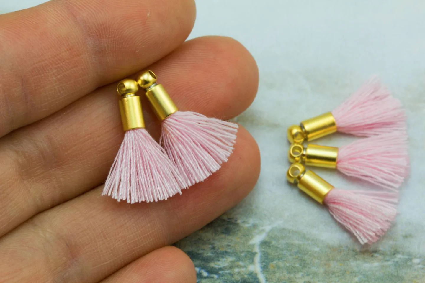 2cm-light-pink-cotton-mini-tassels.