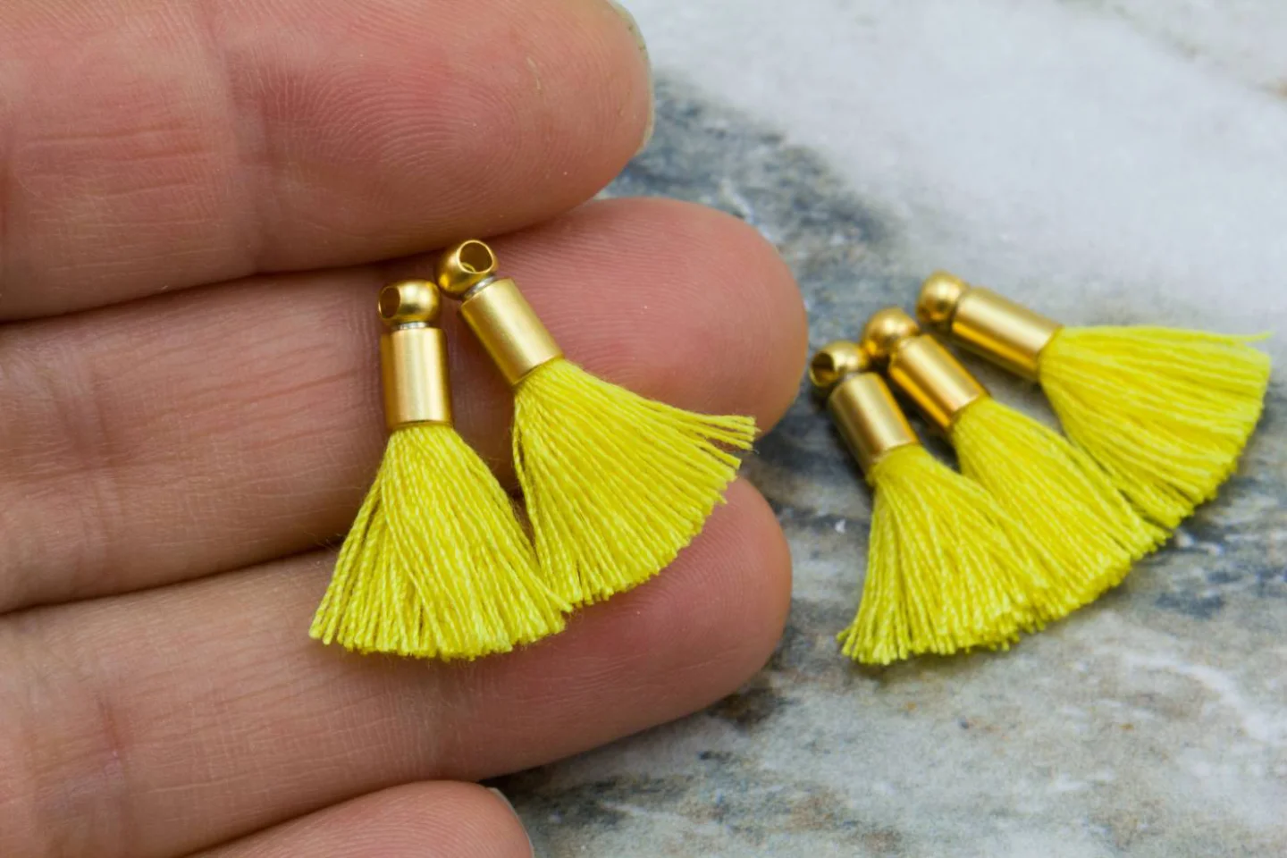 2cm-lemon-yellow-cotton-mini-tassels.