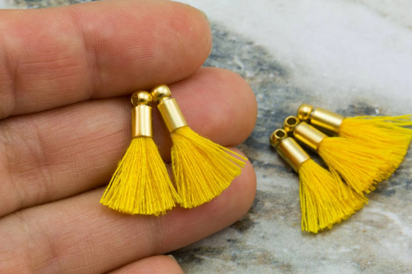 2cm-yellow-cotton-mini-tassels.