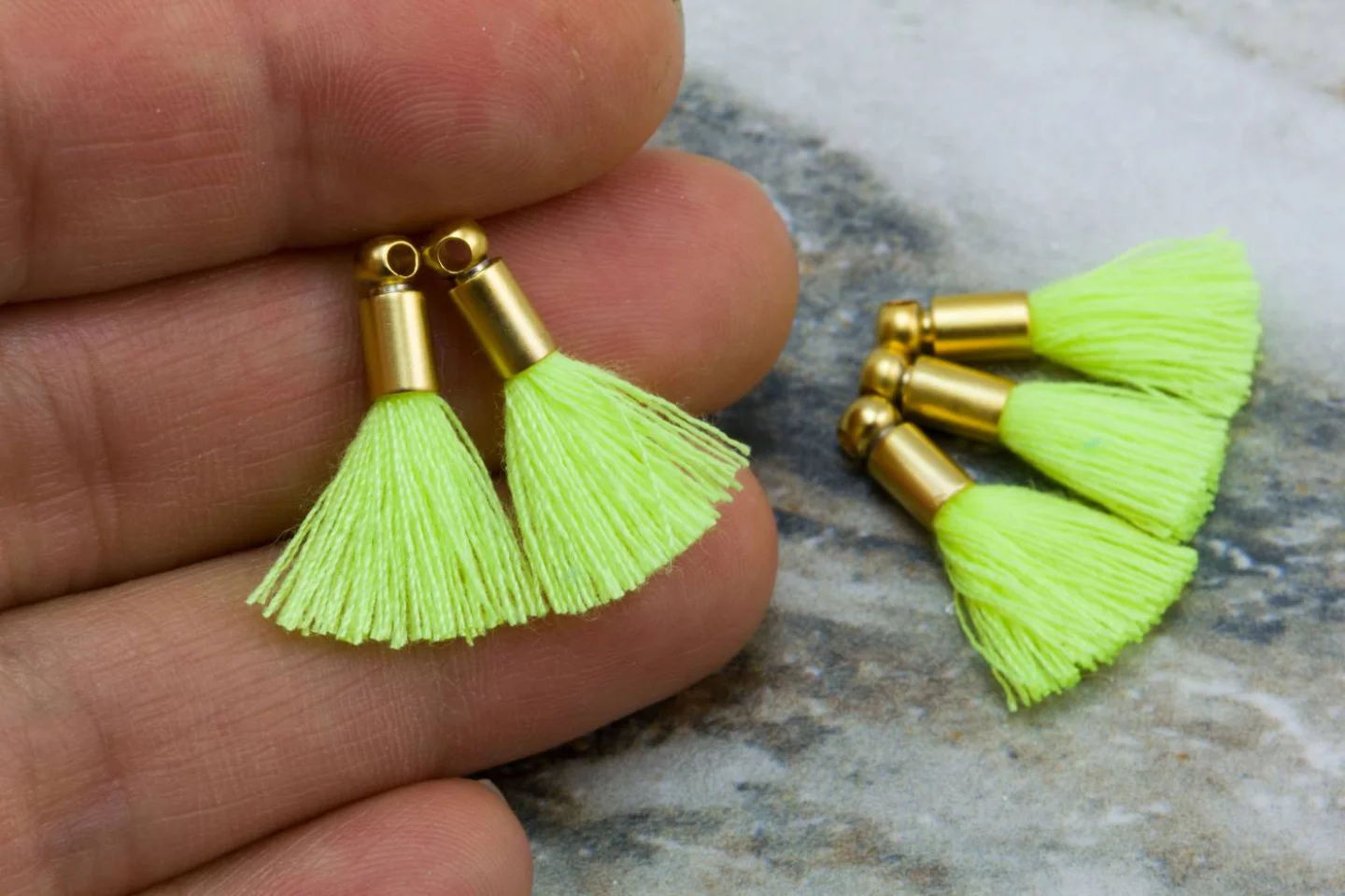 2cm-neon-yellow-cotton-mini-tassels.