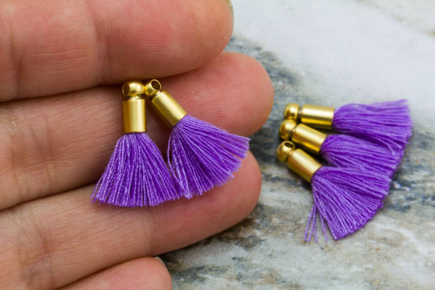 2cm-lavender-cotton-mini-tassels.