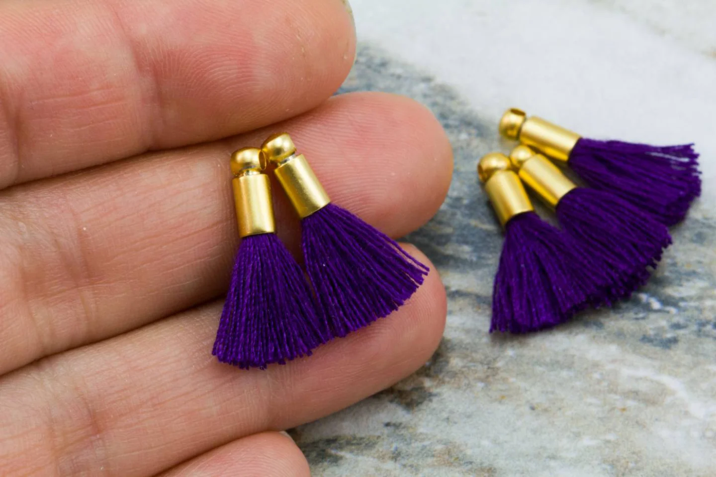 2cm-purple-cotton-mini-tassels.