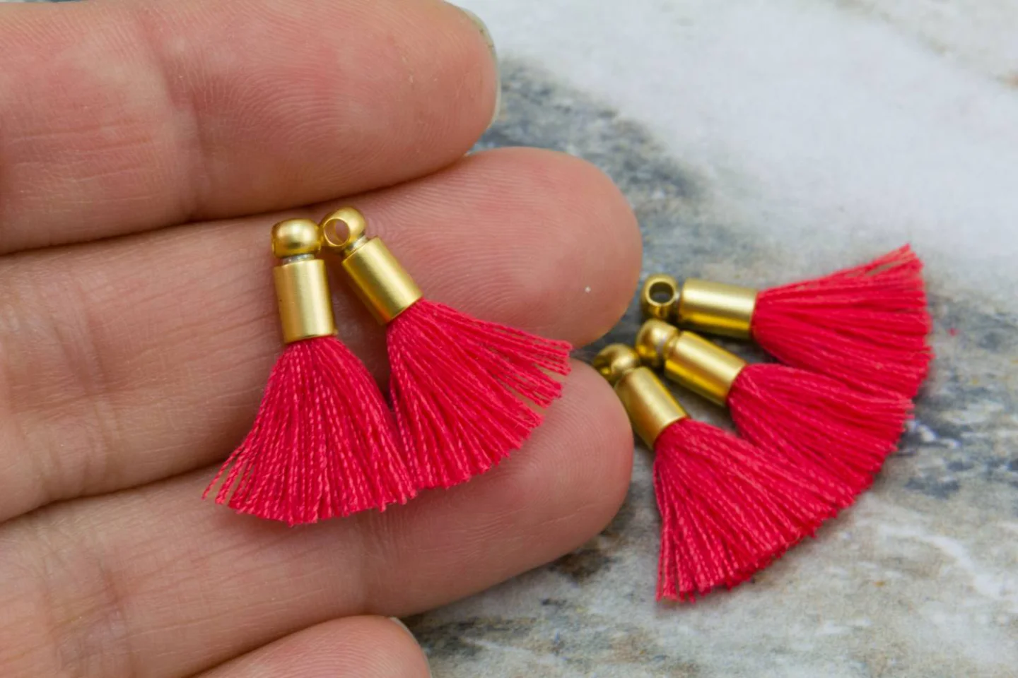 2cm-red-coral-cotton-mini-tassels.