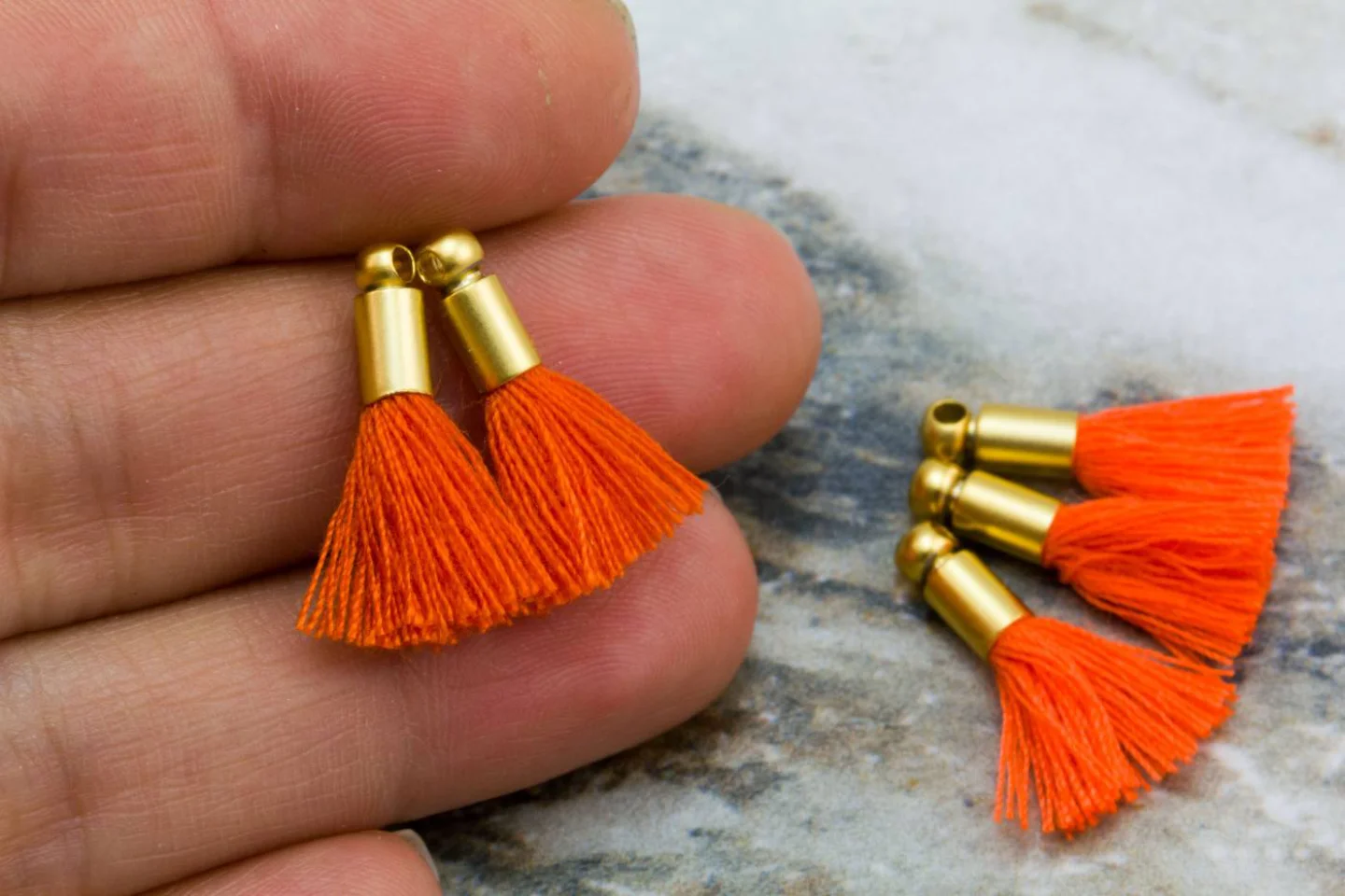 2cm-neon-orange-cotton-mini-tassels.